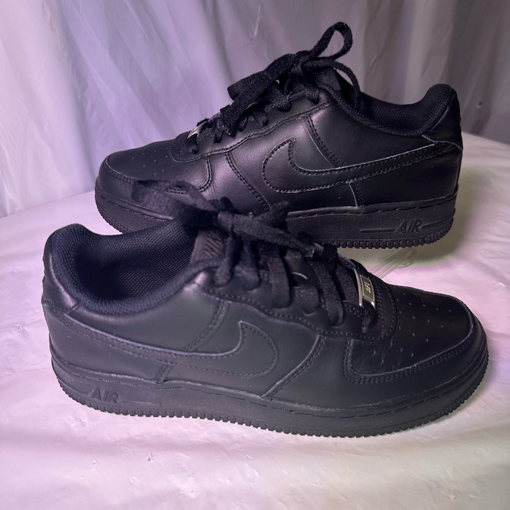 Nike Black Sneakers
